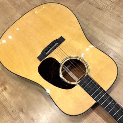 Martin Standard Series Super D-18 Large-Body Dreadnought Acoustic Guitar 2026 - Natural image 6