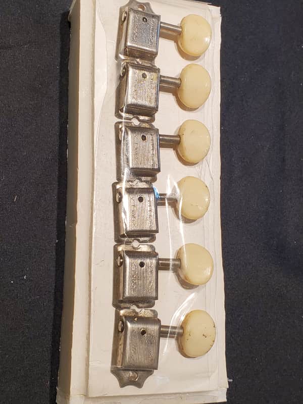 (#T109) Fender Kluson Deluxe Double Line Tuners Plastic Buttons Six In Line 1964-69 image 1