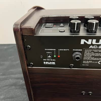 Used NUX AC-25 25-watt 1 x 6.5-inch Acoustic Guitar Combo Amp with Rechargeable Battery image 9