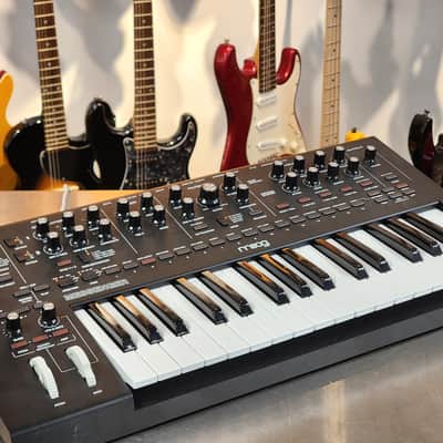 Moog Messenger 32-Key Monophonic Synthesizer 2025 - Present - Black image 1