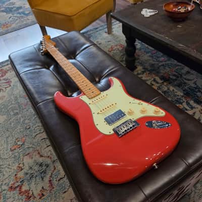 2023 Fender Player Plus HSS Stratocaster - Noiseless + Wide Range - Fiesta Red - w/Gig Bag image 6