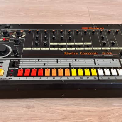 Roland TR-808 - 1983 - MIDI Mod (IN / OUT / THRU) image 2