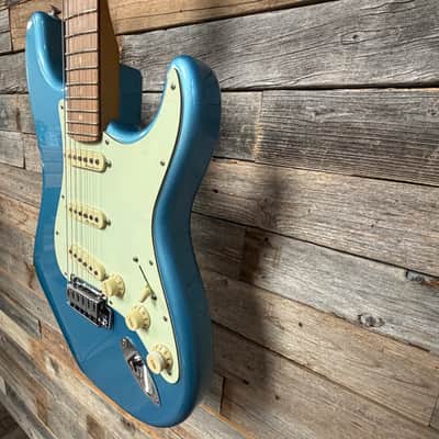 Fender Stratocaster Player Plus Pau Ferro Fingerboard Opal Spark 2020 image 3