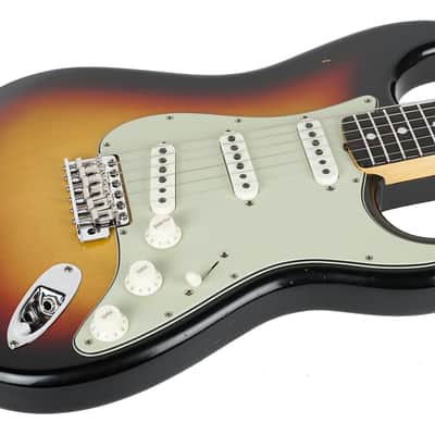 2025 Fender Custom Shop 1965 Stratocaster Journeyman Compound Radius Aged 3 Tone Sunburst image 6