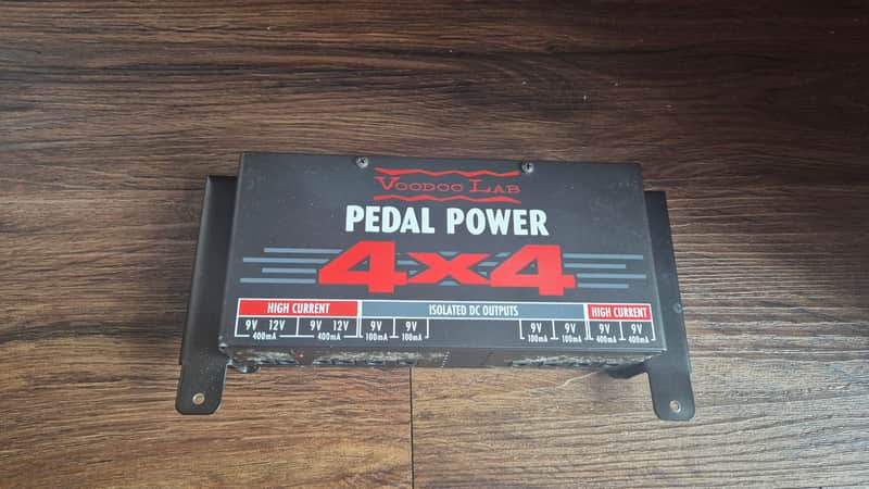 Voodoo Lab Pedal Power 4X4