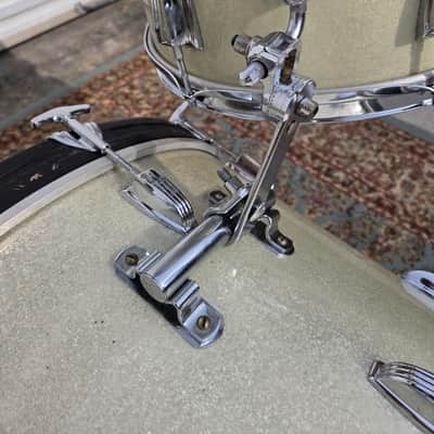 Ludwig No. 980 Super Classic Outfit 9x13 / 16x16 / 14x22" Drum Set (3-Ply) 1970 - Silver Sparkle (C022-1) image 10