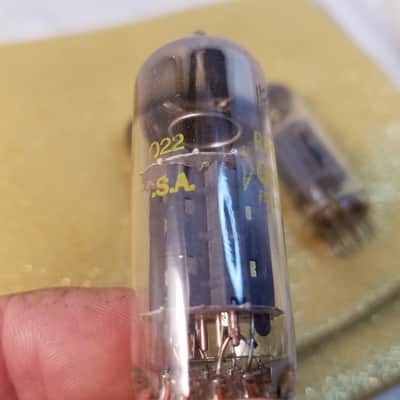 Raytheon ONE (1) 12BH7A tNOS AT1000 TESTED Vacuum Tube 12BH7 dual triode 1968-1976 image 4