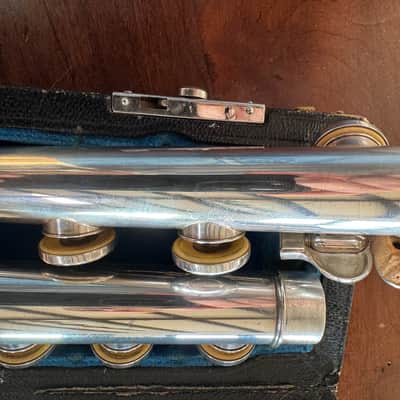 W.S. Haynes Solid Silver Flute - Silver Burkart Headjoint Included image 3
