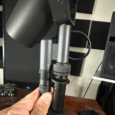 Shure SM7B Cardioid Dynamic Microphone 2001 - Present - Black image 2
