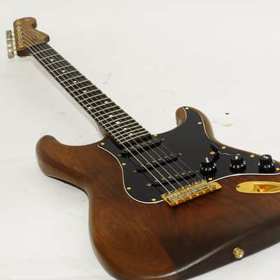 Fender Japan Stratocaster ST62-115 WAL Walnut Electric Guitar