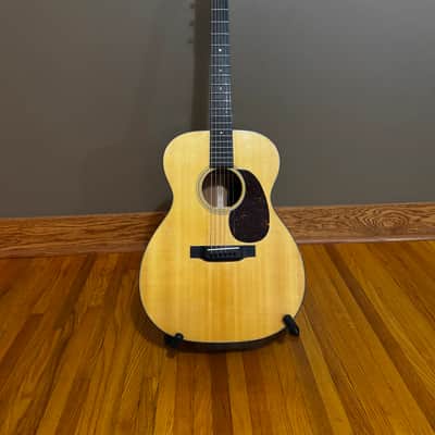 Martin Standard Series 000-18 image 1