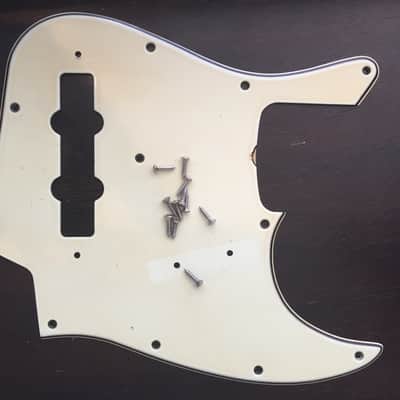 Fender 1962 Jazz Bass Pickguard with original screws AMAZING Collector condition image 2