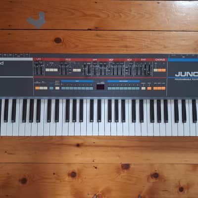 Roland Juno-106 61-Key Programmable Polyphonic Synthesizer 1984 - 1985 - Black