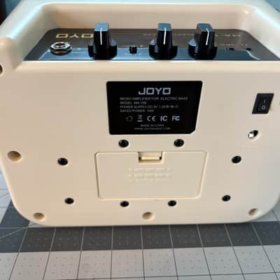 JOYO 10W Mini Bass Amp Bass Guitar Practice Amp image 3