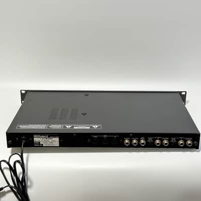 Roland SDE-330 Dimensional Space Delay 1993 - 1998 - Black image 4