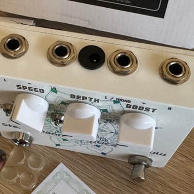 Dazatronyx Stereo Panning Optical Tremolo 2023 image 3