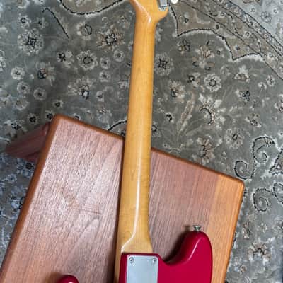 Fender Duo-Sonic with Rosewood Fretboard 1961 - 1964 - Transparent Red image 11