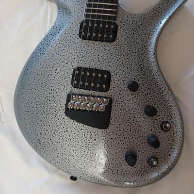 Parker Fly Hardtail with drop D tuner 2000 - Stealth Gray image 2