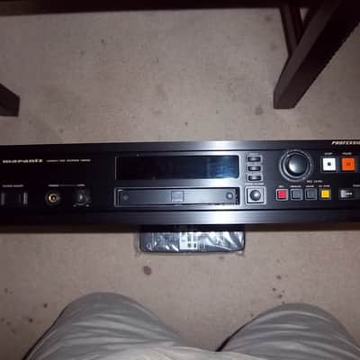 Marantz CDR-630 Professional CD recorder image 3