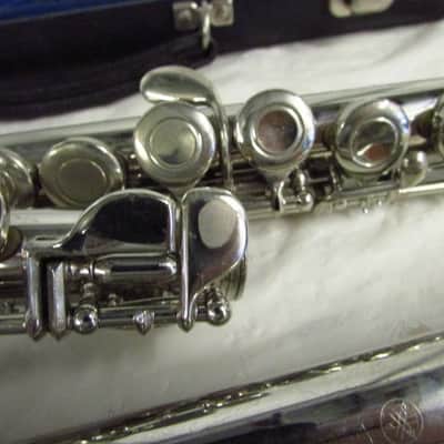 Yamaha YFL-225N Flute with case. Japan. Very good condition. Nickel plated. image 2