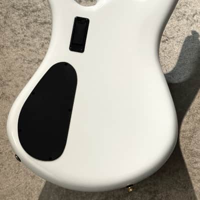Spector Euro 5 CST Black & Blue w/White Back Gloss [3.98kg] image 10