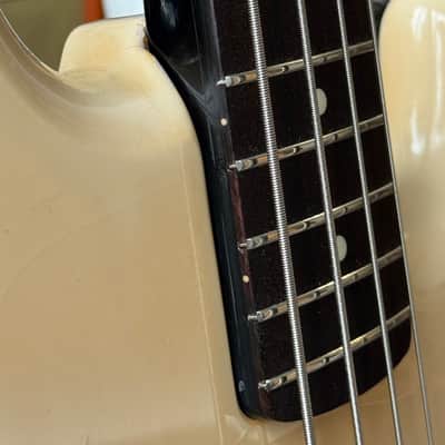 Fender Boxer Precision Bass PB551 - Vintage White, Golden Era, 1985 image 7