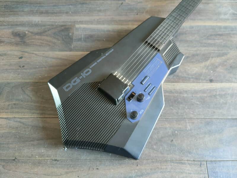 1980's Casio DG-10 Digital Guitar Synth | Reverb