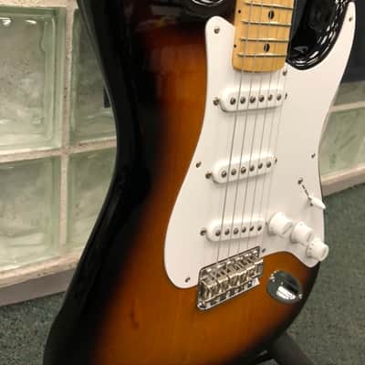 FENDER STRAT 2 TONE '54 VINTAGE image 6