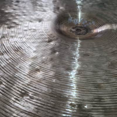18" Zildjian B12 Custom Hand Hammered & Lathed (DEMO) Crash image 4