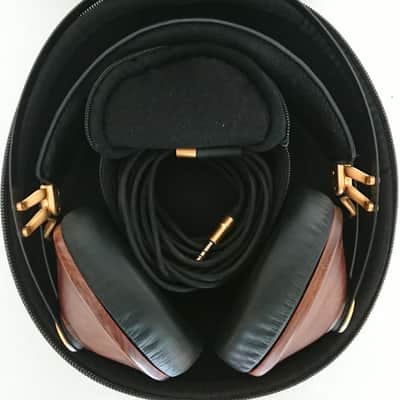 MEZE Classic 99 - Perfect Walnut Gold image 5