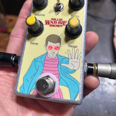CELEBRITY PEDALS Millie Wah-Bie Brown Envelope Filter image 1