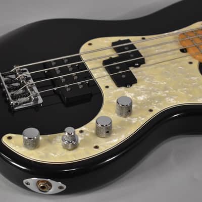 1997 Fender American Deluxe Precision Bass Black Finish w/OHSC image 7