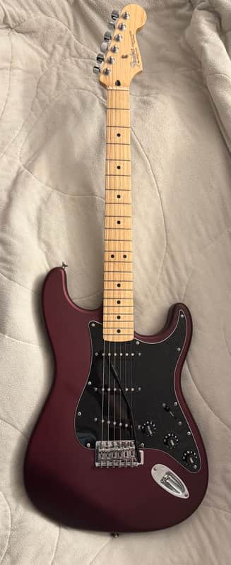 Fender Standard Stratocaster