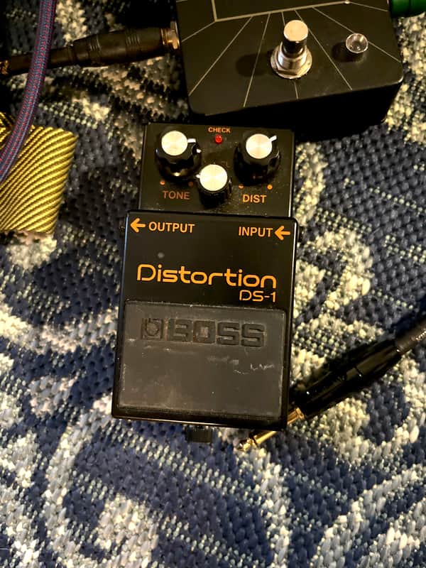 Boss DS-1-BK Distortion | Reverb