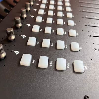 Icon QCon Pro G2 DAW Controller AS NEW!! image 3