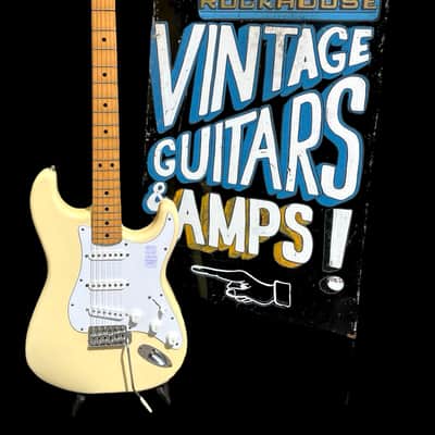 Fender Stratocaster 1977 Olympic White image 1