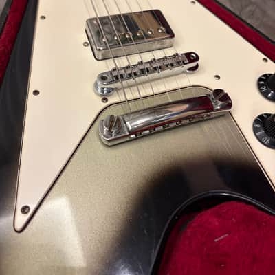 Gibson Flying v silverburst very rare 1981 image 12