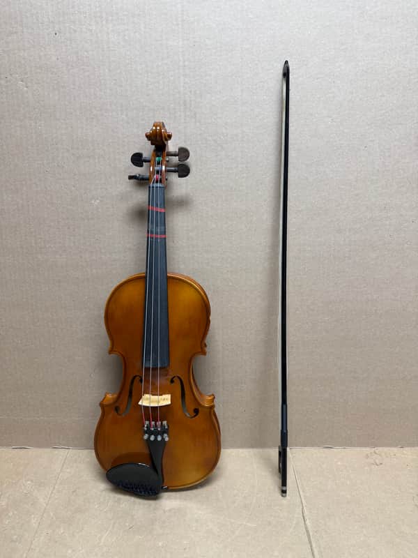 Josef Lorenz Luby (Schönbach) Czechoslovakia 4/4 Size Violin Outfit w/ Bow – Used, Good Condition image 1