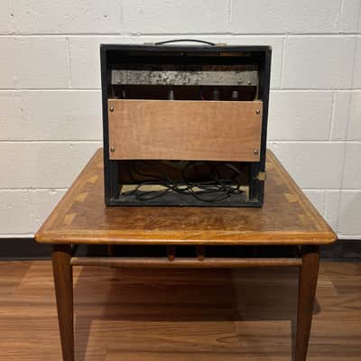 Silvertone Model 1459 3-Watt 1x8 Guitar Combo 1960 - Black image 4