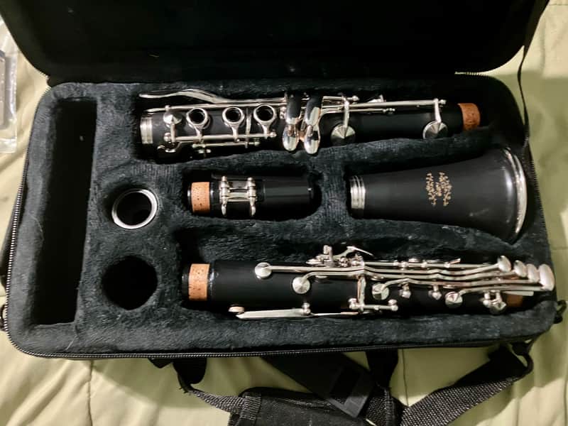 Glory B Flat Beginner Band Student Clarinet 2023 with 10 included Reeds PLUS Lesson Book image 1