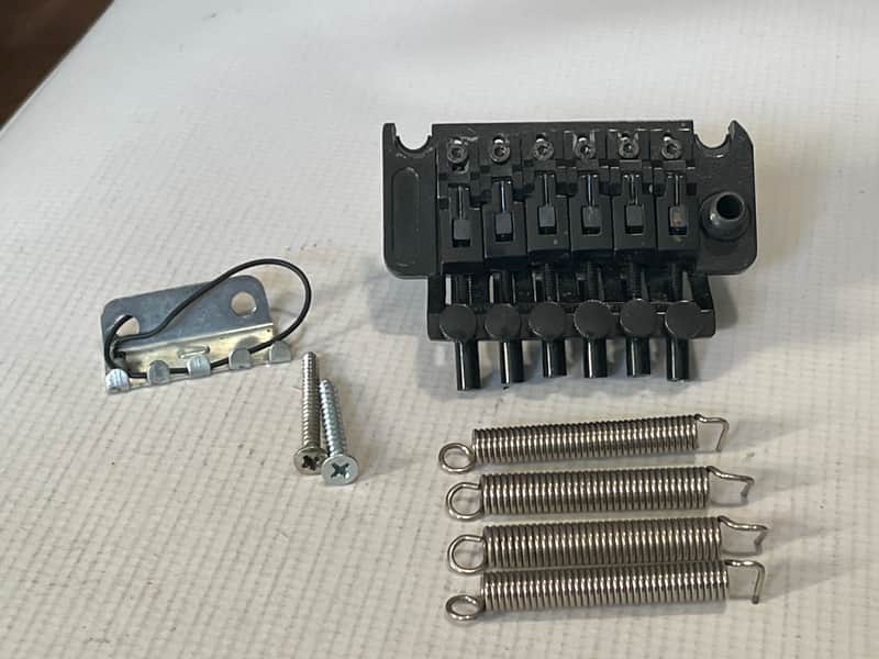 2000's Electric Guitar Black Licensed Floyd Rose Double Locking Tremolo Guitar Bridge image 1