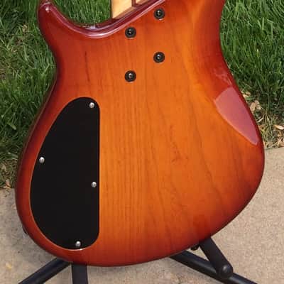 Warmoth Gecko Custom 5 String Bass 2000's Red Sunburst / Seymour Duncan P/Us image 2