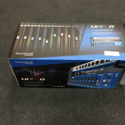 Soundcraft Ui24R 24-Channel Digital Mixer/USB Recorder with Wireless Control - Blue image 4