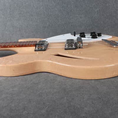 Rickenbacker 330 - Mapleglo - 2nd Hand image 19