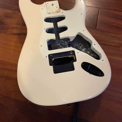 1989 Fender Squier MIK White Strat Stratocaster Body Floyd Rose Vintage HSS 80s image 2
