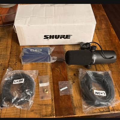 Shure sm7b with cloudlifter mic stand xlr cables interface Focusrite Scarlette image 1