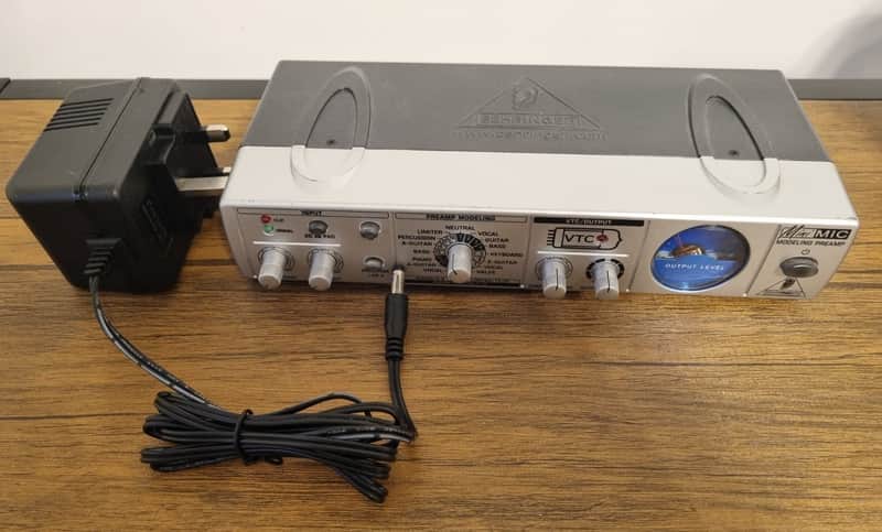 Behringer Mini MIC 800. Tube Modeling Preamp + Power Supply image 1