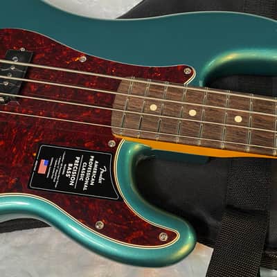 NEW ! Fender American Professional Classic Precision Bass Faded Sherwood Green Metallic - 8.9lbs - Authorized Dealer - G05762 image 2