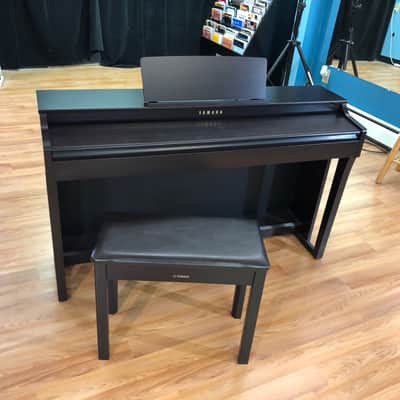 Yamaha CLP-625 Digital Piano image 1