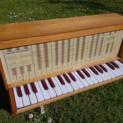 chromatic toy piano Michelsonne Paris 37 keys - very good sound ! image 1